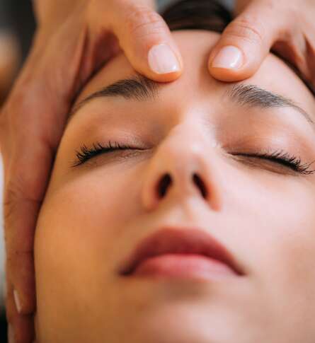 Soin bien-être LE MASSAGE SHIROTCHAMPI